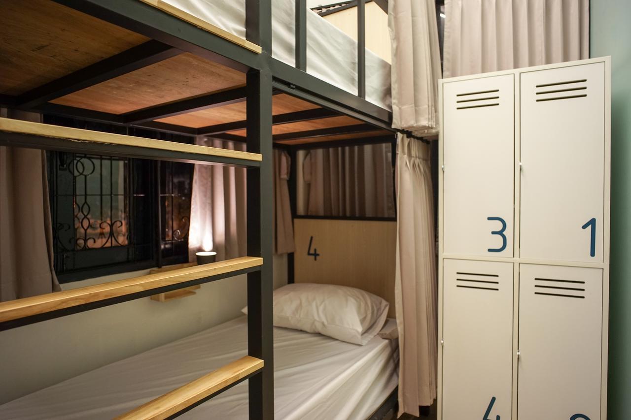 Bunny Burrow Hostel Бангкок Екстер'єр фото