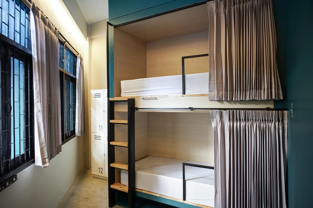 Bunny Burrow Hostel Бангкок Екстер'єр фото