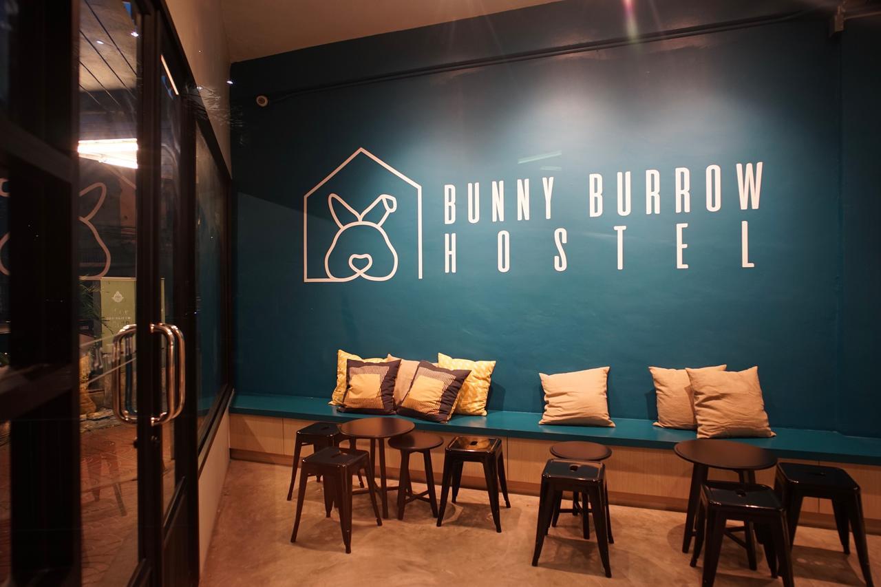 Bunny Burrow Hostel Бангкок Екстер'єр фото