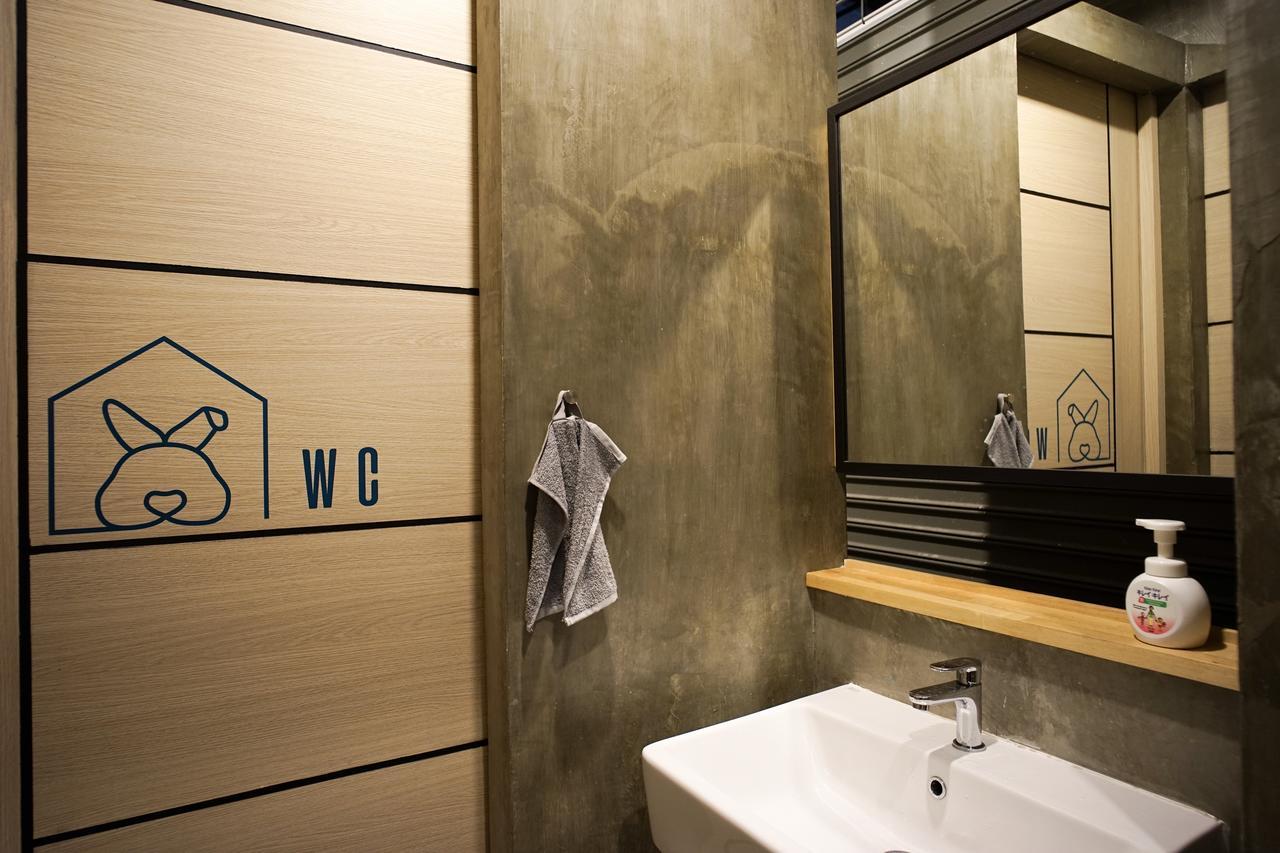 Bunny Burrow Hostel Бангкок Екстер'єр фото