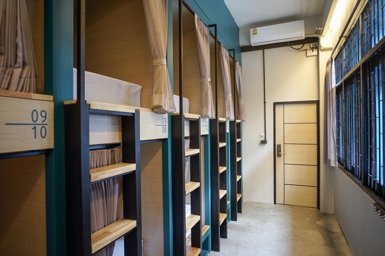 Bunny Burrow Hostel Бангкок Екстер'єр фото