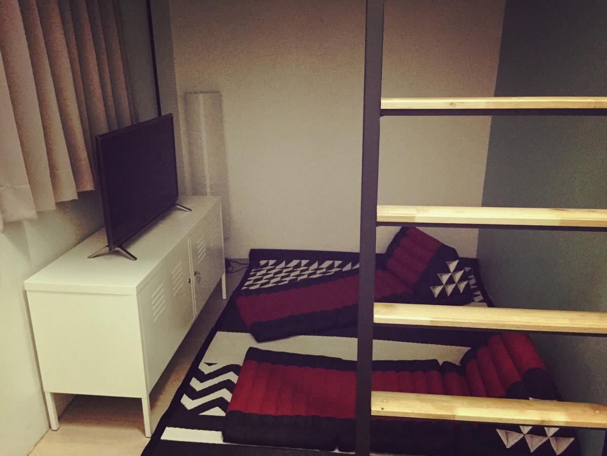 Bunny Burrow Hostel Бангкок Екстер'єр фото