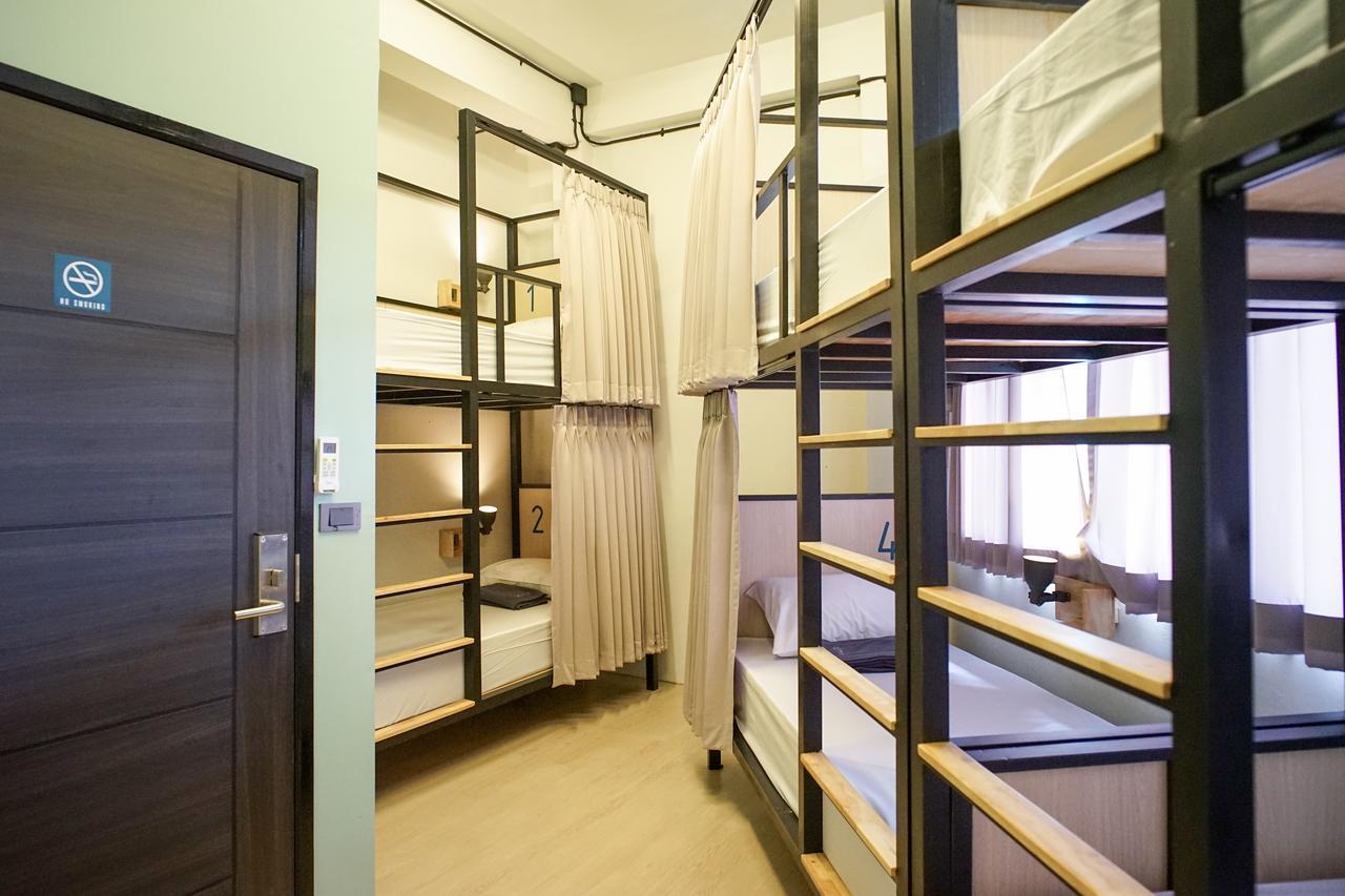 Bunny Burrow Hostel Бангкок Екстер'єр фото