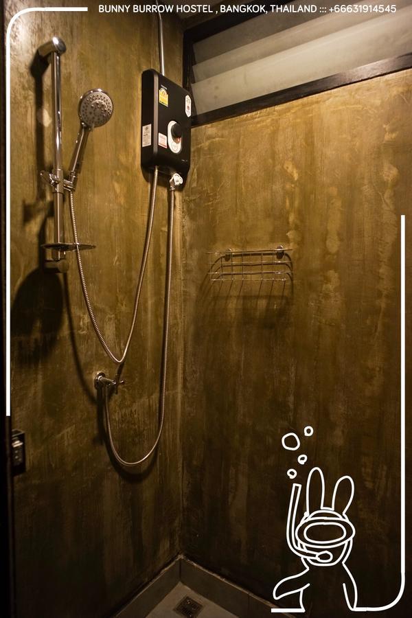 Bunny Burrow Hostel Бангкок Екстер'єр фото