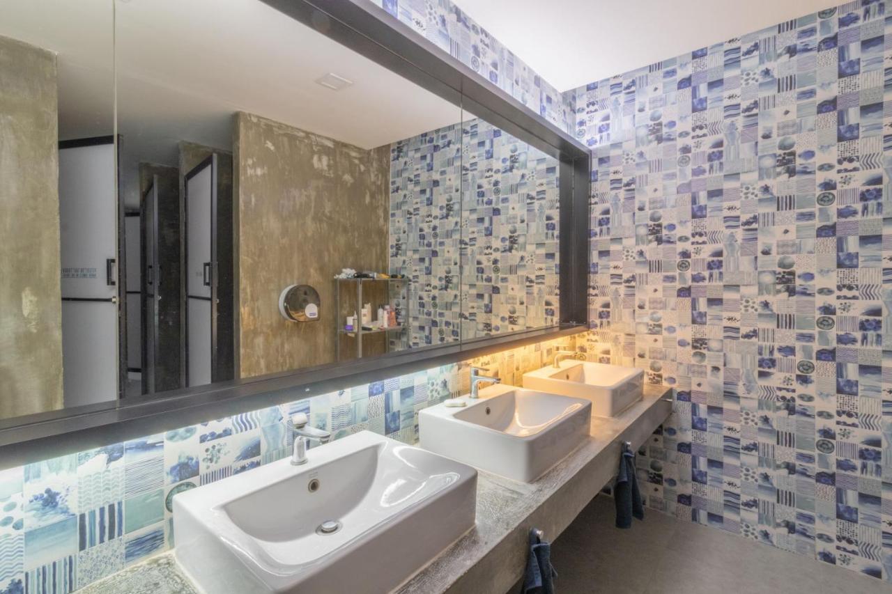 Bunny Burrow Hostel Бангкок Екстер'єр фото